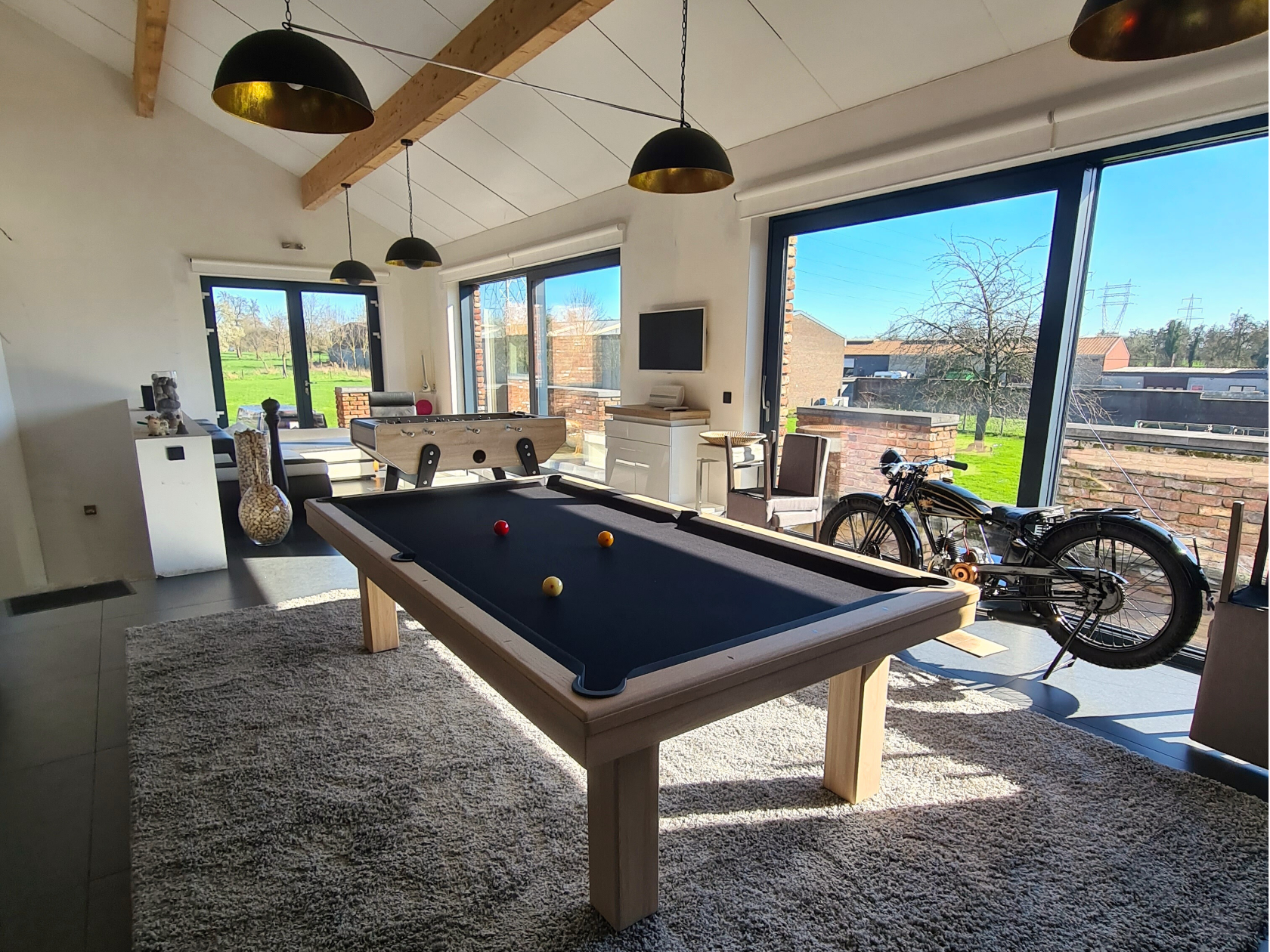 Espace billard et baby-foot design haut de gamme
